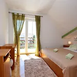 Apartman Mara *