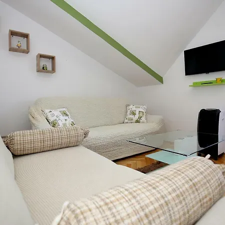 Mara Apartment