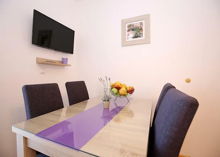 アパート Mara ザダル